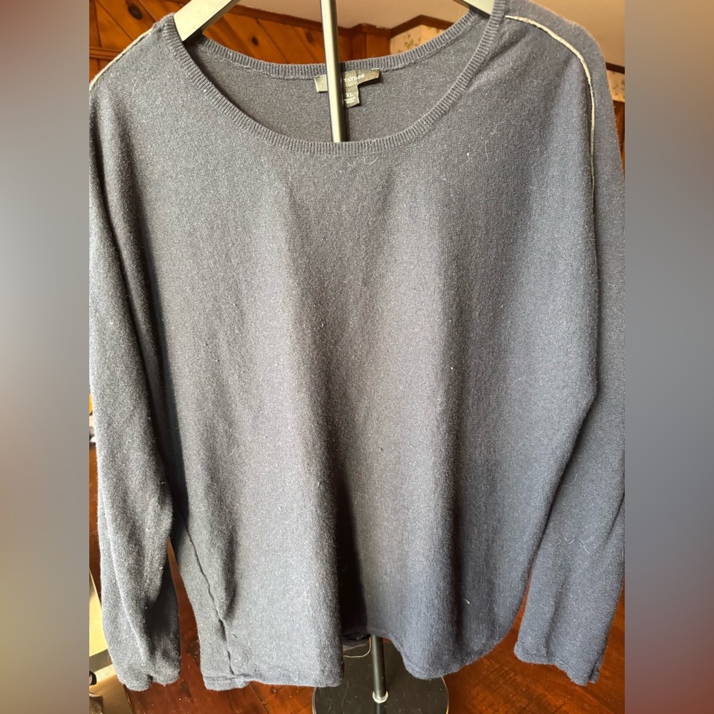 Ann Taylor Women’s Black Sweater – Size XL – Ribbed Detail Trim